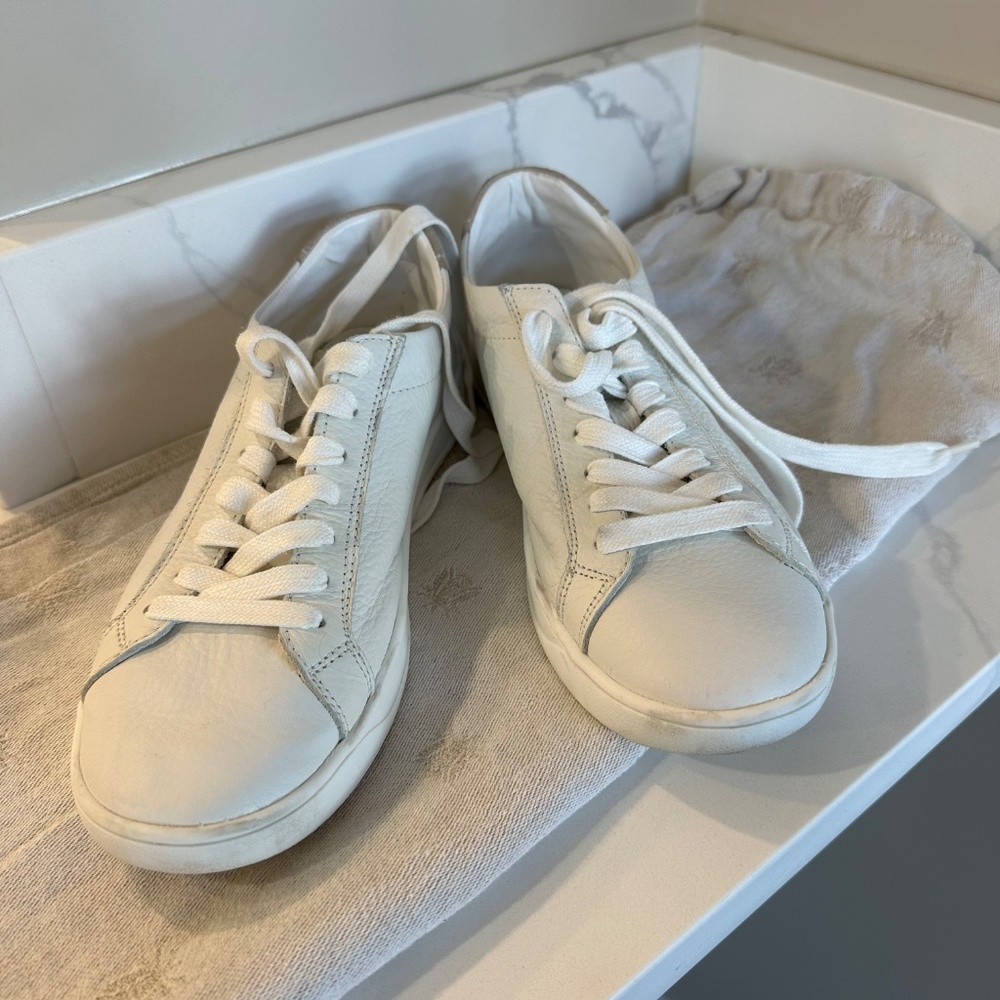 ZARA white lace up athletic shoes